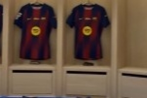 重返诺坎普！巴萨社媒晒新诺坎普巴萨更衣室的画面